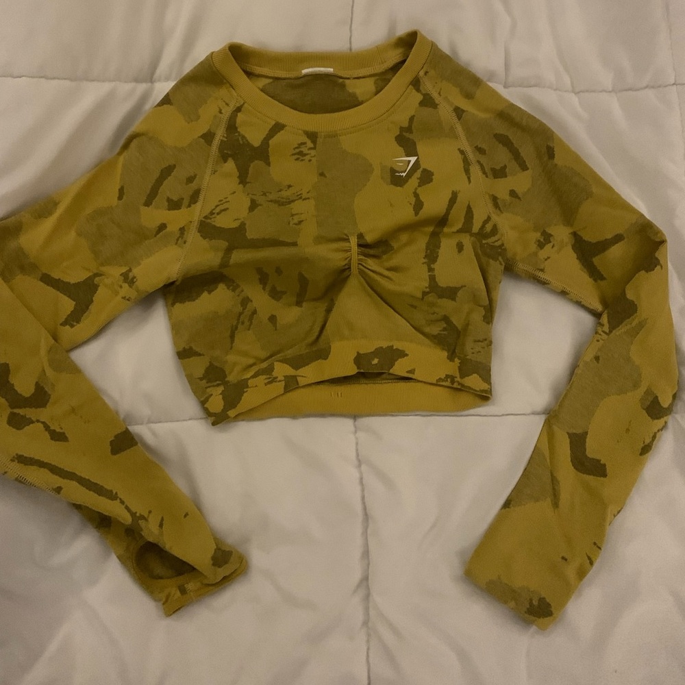 Gymshark Adapt Camo Seamless Long Sleeve Crop Top - Savannah Yellow